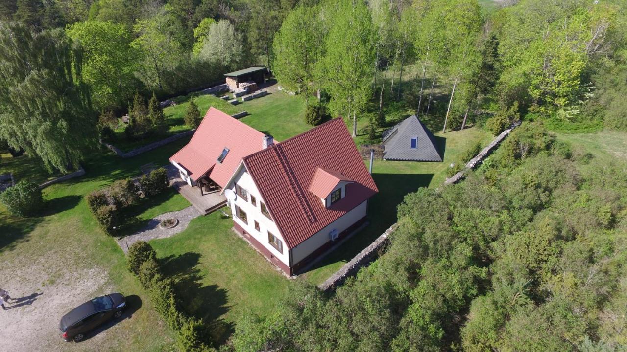 Keldrimaee Kuelalistemaja Bed & Breakfast Hiiumaa Ngoại thất bức ảnh