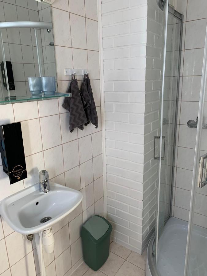Keldrimaee Kuelalistemaja Bed & Breakfast Hiiumaa Ngoại thất bức ảnh