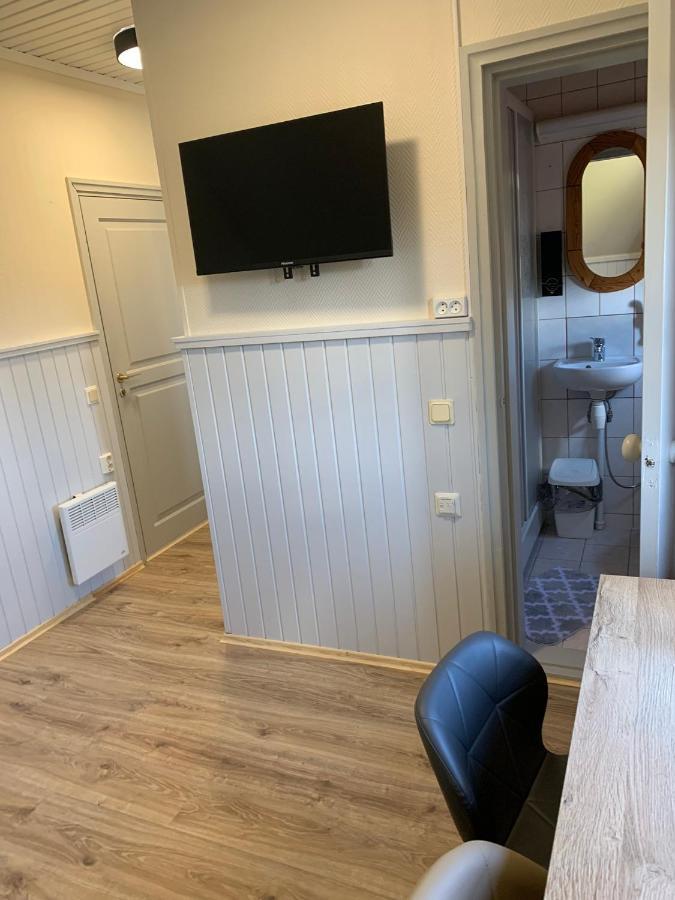 Keldrimaee Kuelalistemaja Bed & Breakfast Hiiumaa Ngoại thất bức ảnh